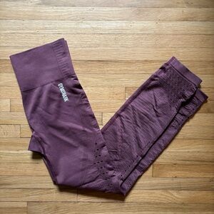Gymshark Energy + Seamless Knit‎ Crop Burgundy Maroon Small capris Workout Yoga